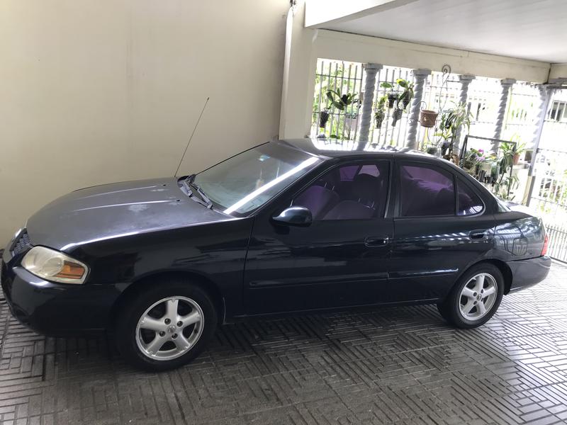 Nissan Sentra • 2004 • 90,353 km 3