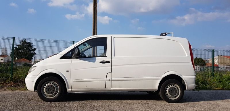 Mercedes-Benz S-Class • 2006 • 190,000 km 4