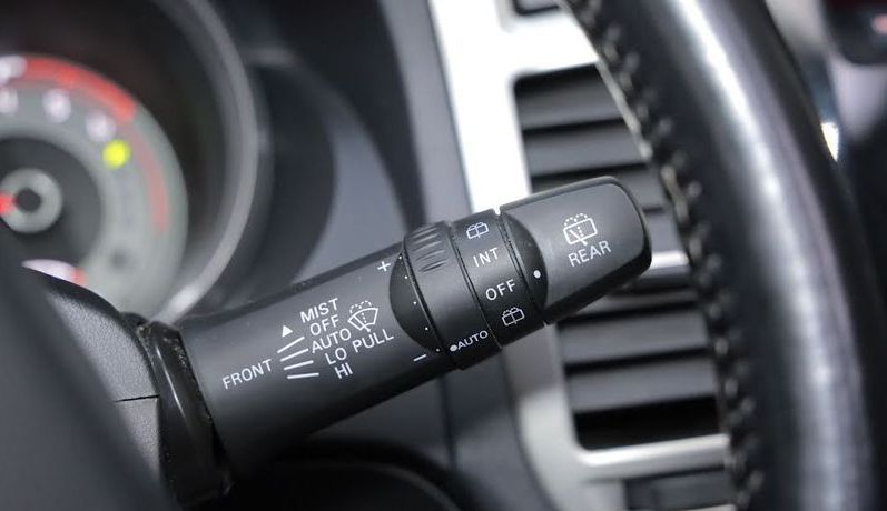 Mitsubishi Pajero • 2018 • 96,000 km 11