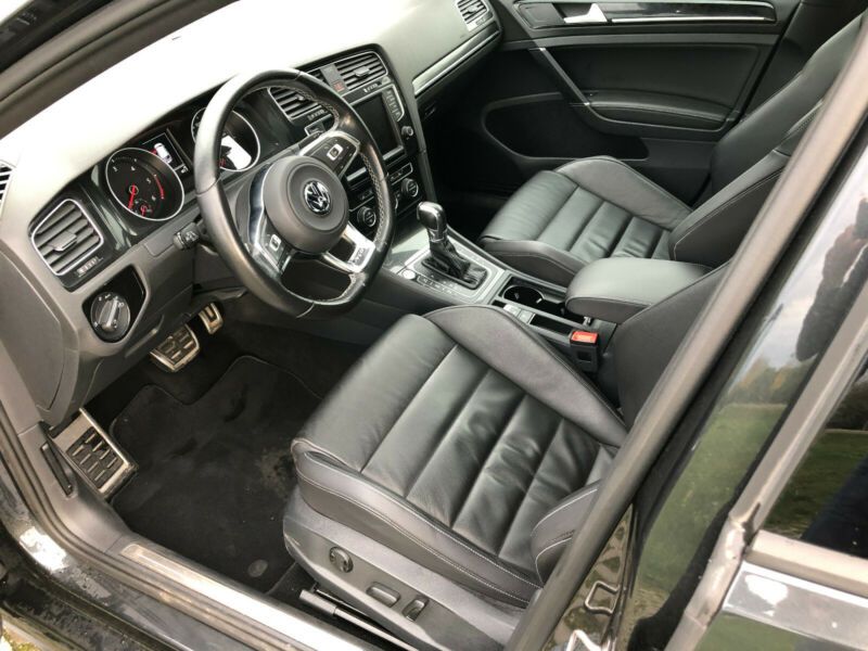 Volkswagen Golf • 2015 • 169,000 km 10