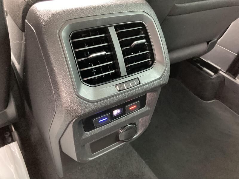 Volkswagen Tiguan • 2021 • 66,381 km 21