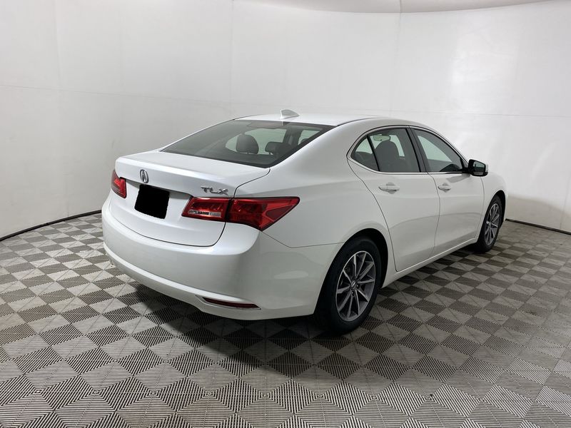 Acura TLX • 2019 • 22,988 km 5