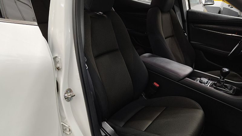 Mazda 3 • 2020 • 58,250 km 16