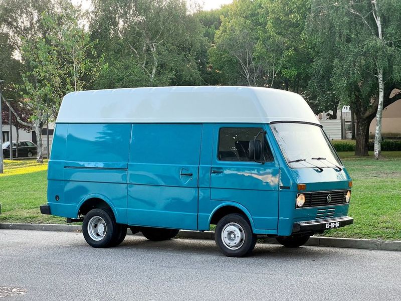 Volkswagen LT • 1979 • 136,000 km 1