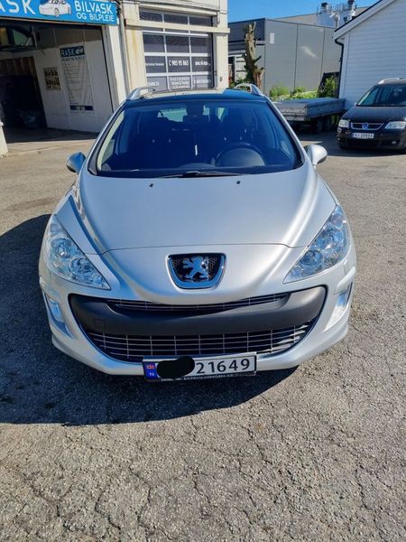 Peugeot 308 • 2008 • 170,235 km 1