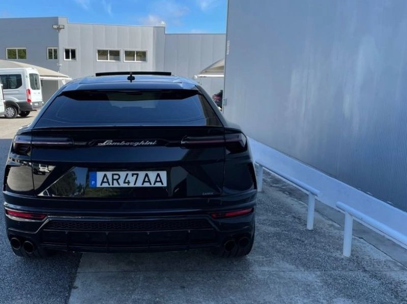 Lamborghini Urus • 2022 • 23,000 km 4