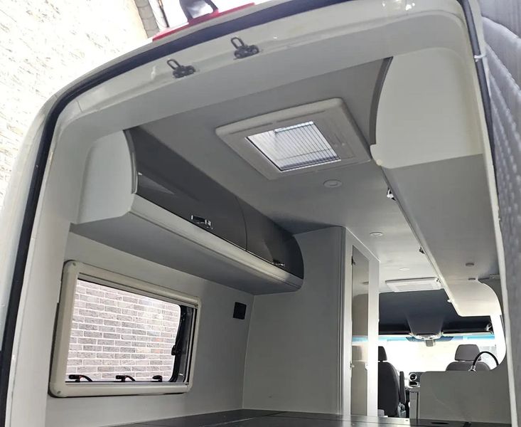 Mercedes-Benz Sprinter • 2019 • 72,000 km 14