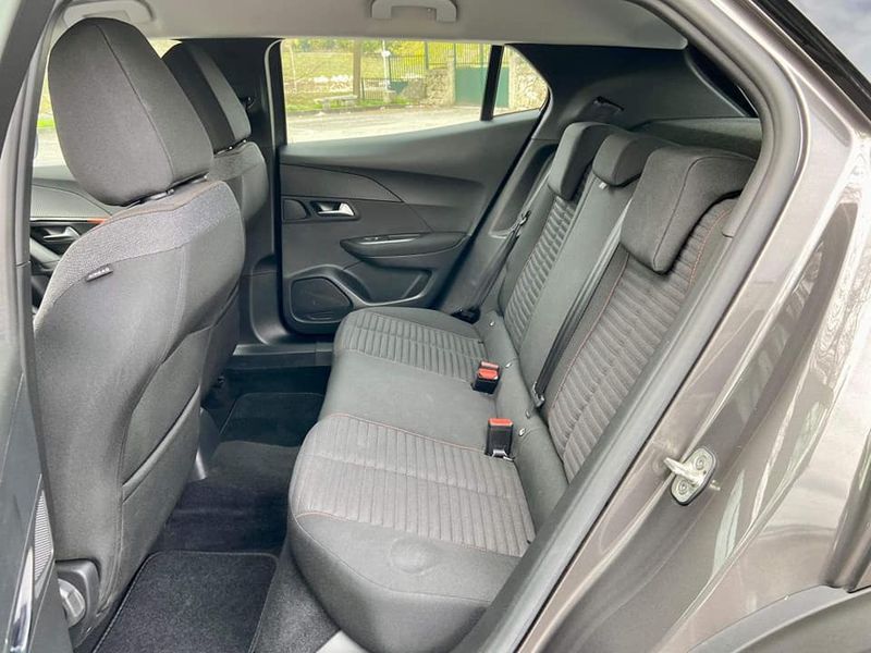 Peugeot 2008 • 2020 • 30,000 km 3