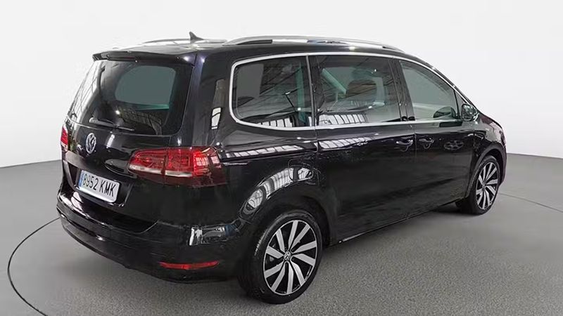 Volkswagen Sharan • 2018 • 68,987 km 4