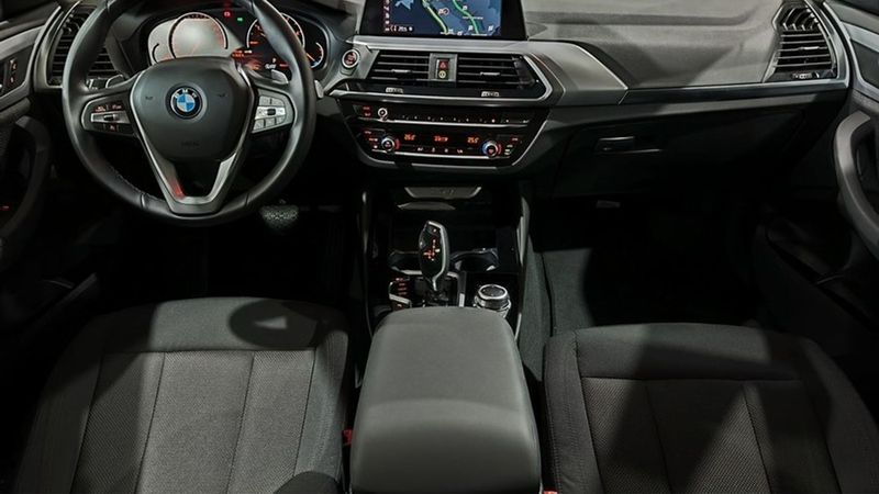 BMW X4 • 2021 • 46,200 km 4