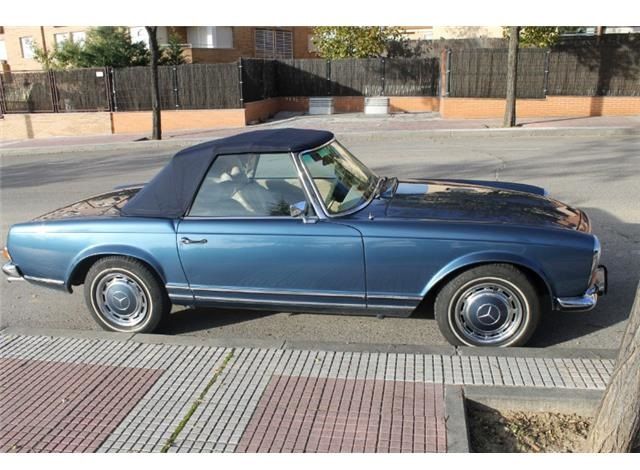Mercedes-Benz SL • 1970 • 220,000 km 8