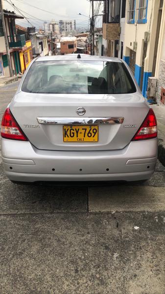 Nissan Tiida • 2010 • 156,100 km 3