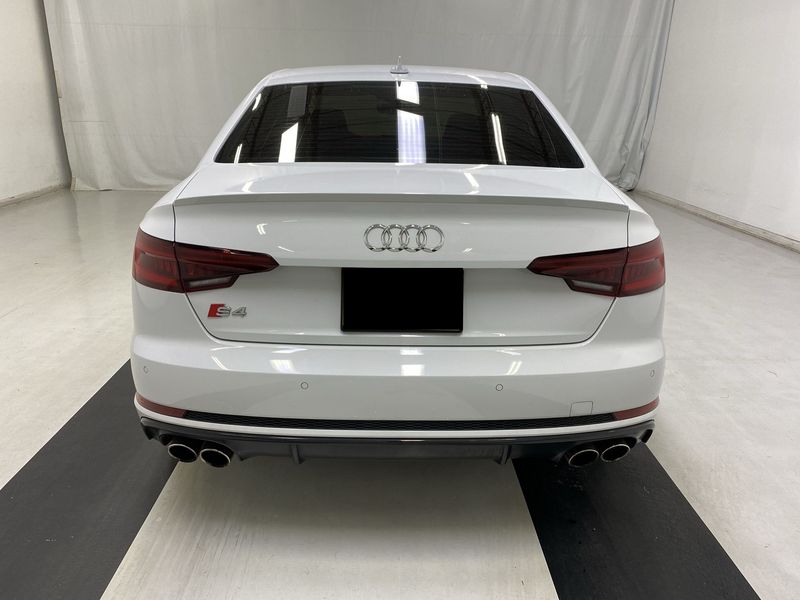 Audi S4 • 2018 • 34,938 km 2