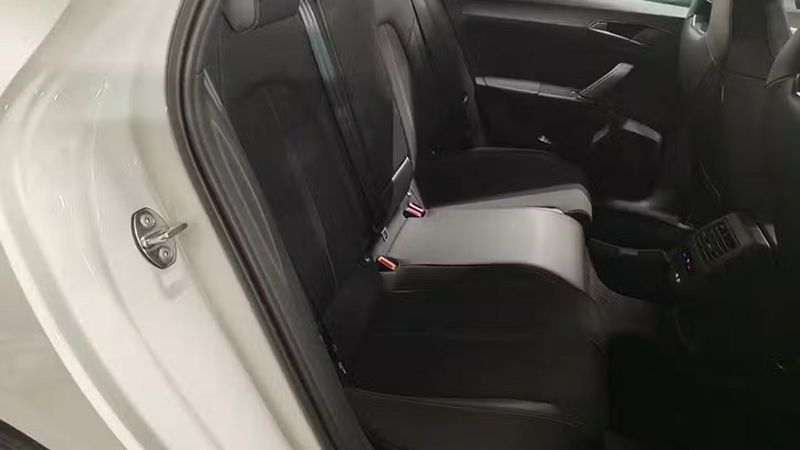 Seat Leon • 2021 • 26,143 km 4