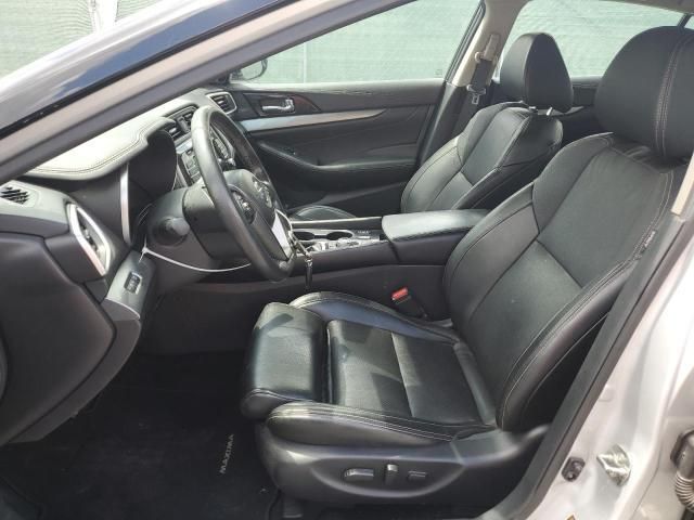 Nissan Maxima • 2017 • 10,000 mi 7