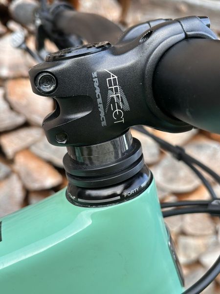 Trek • 2023 9