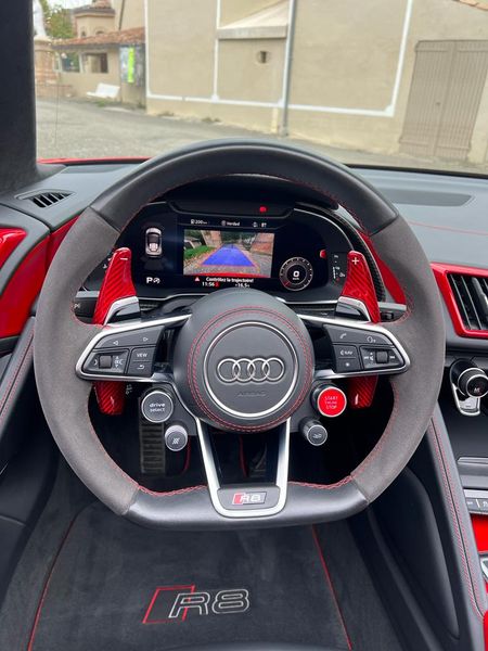 Audi R8 • 2018 • 44,000 km 11