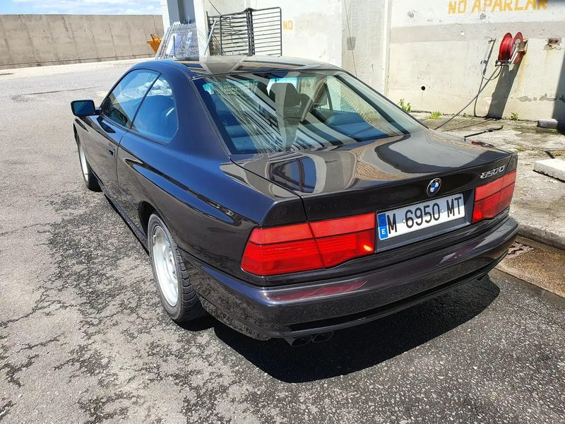 BMW 8 Series Gran Coupe • 1991 • 290,000 km 2