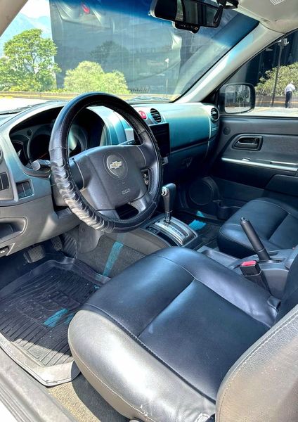 Chevrolet Luv • 2012 • 188,000 km 12