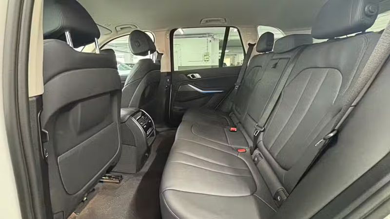 BMW X5 • 2022 • 42,388 km 5