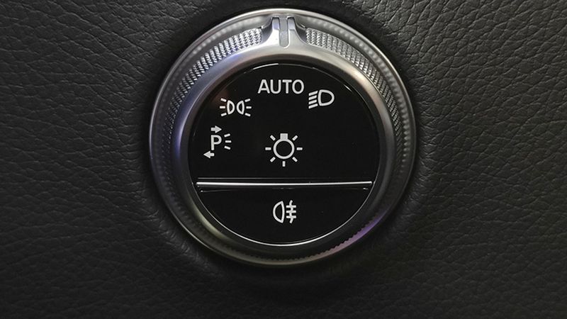 Mercedes-Benz GLC • 2022 • 27,299 km 6