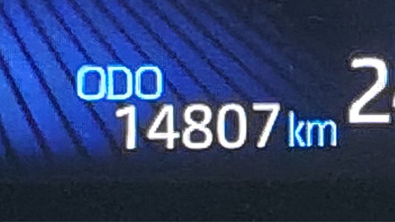 Toyota Auris • 2022 • 14,807 km 3
