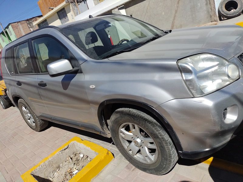 Nissan X-Trail • 2008 • 131,500 km 2