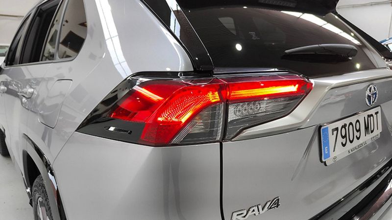 Toyota RAV4 • 2023 • 42,000 km 12