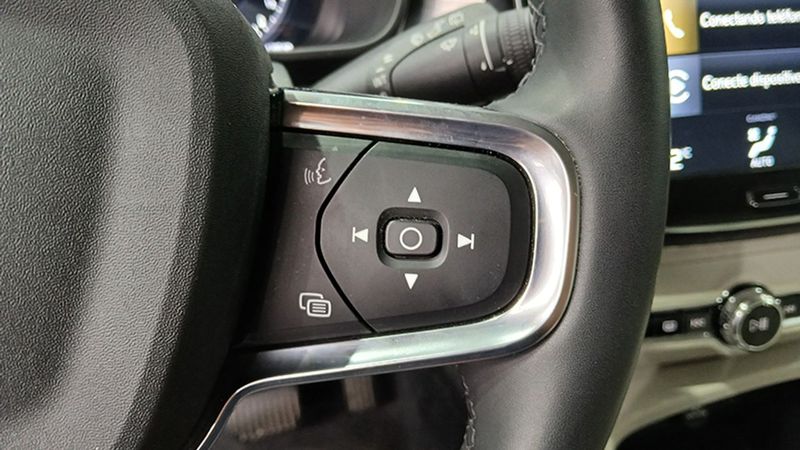 Volvo XC40 • 2022 • 41,043 km 22