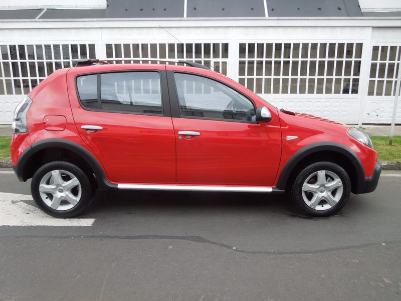 Renault Sandero • 2013 • 125,000 km 3