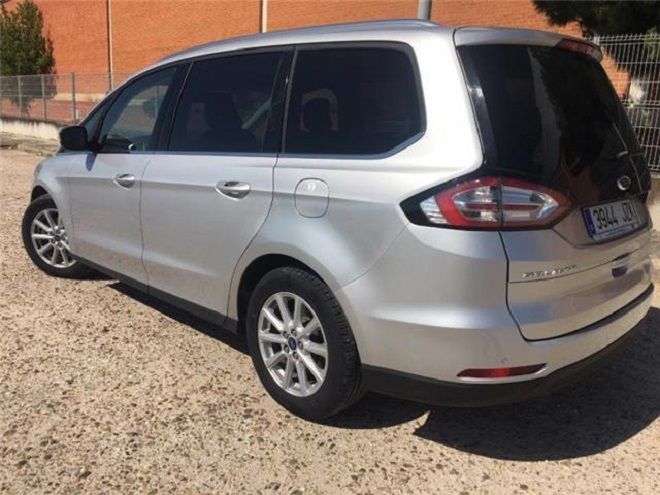 Ford Galaxy • 2017 • 118,000 km 5