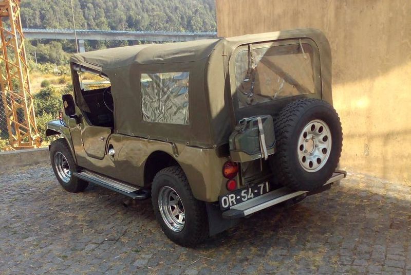 Jeep Gladiator • 1980 • 90,000 km 3