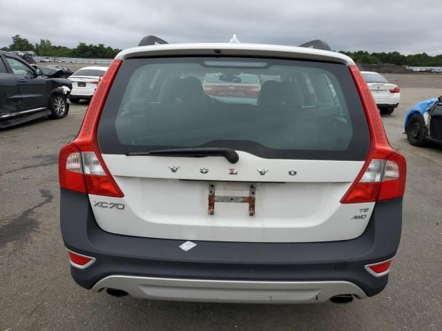 Volvo XC70 • 2010 • 10,000 mi 5