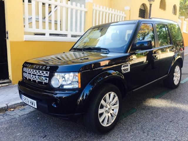 Land Rover Discovery • 2012 • 184,000 km 9