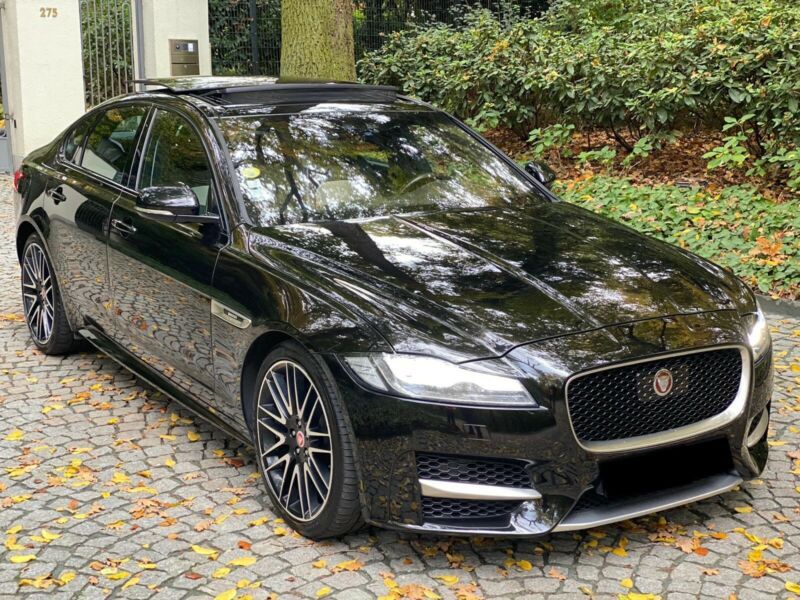 Jaguar XF • 2016 • 179,000 km 1