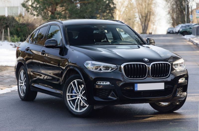 BMW X4 • 2019 • 46,988 km 1