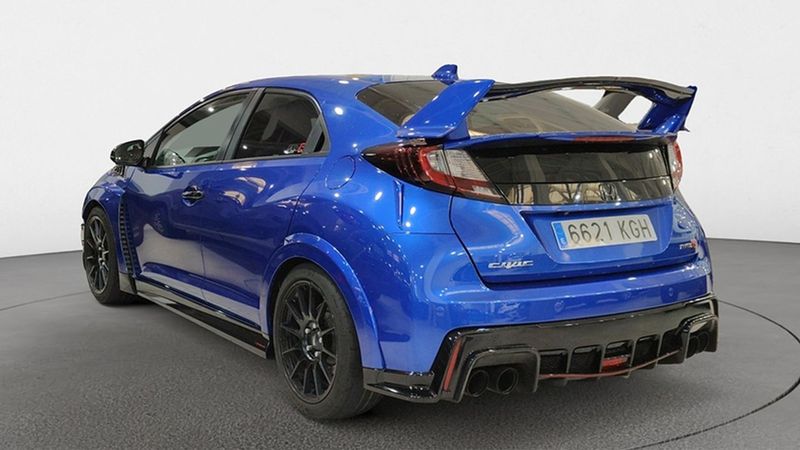 Honda Civic • 2016 • 100,444 km 3