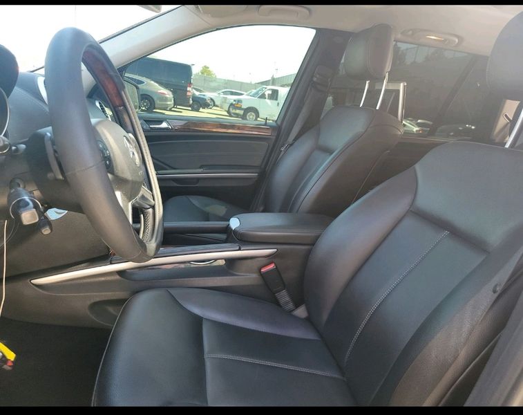 Mercedes-Benz GL • 2012 • 230,000 km 14