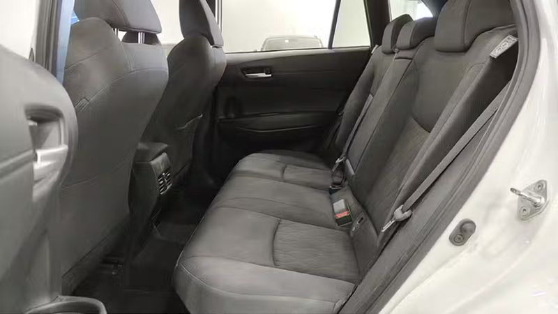 Toyota Corolla • 2023 • 14,894 km 8