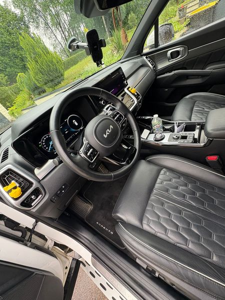 Kia Sorento Hybrid • 2022 • 83,850 km 3