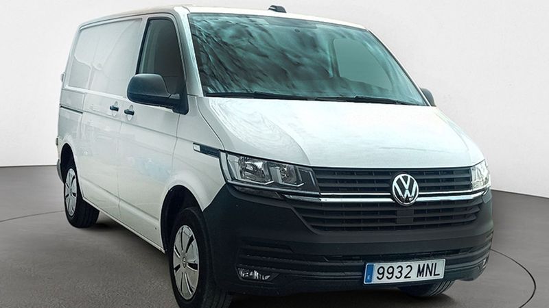 Volkswagen T5 Transporter Shuttle • 2024 • 25,000 km 2