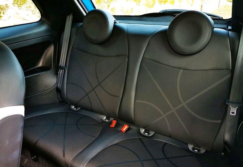Fiat 500 • 2017 • 30,000 km 5