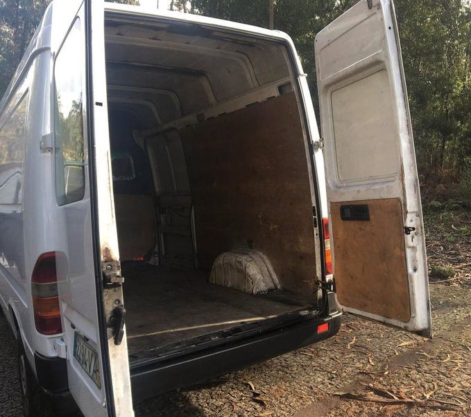 Mercedes-Benz Sprinter • 2003 • 200,000 km 6
