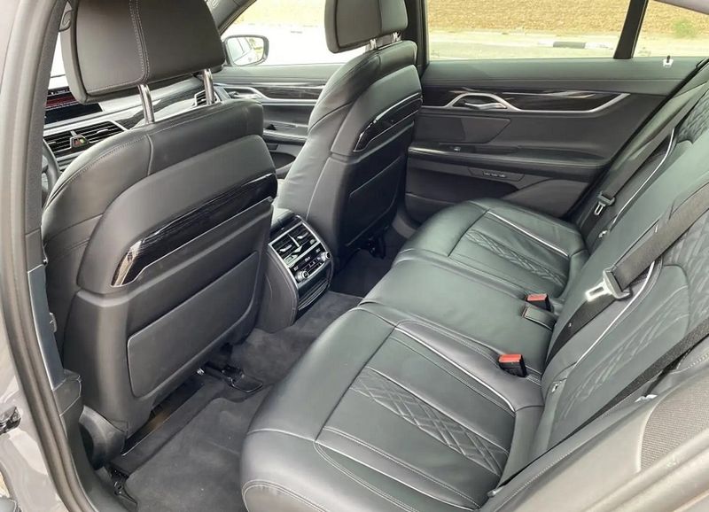 BMW 7 Series • 2022 • 69,000 km 10