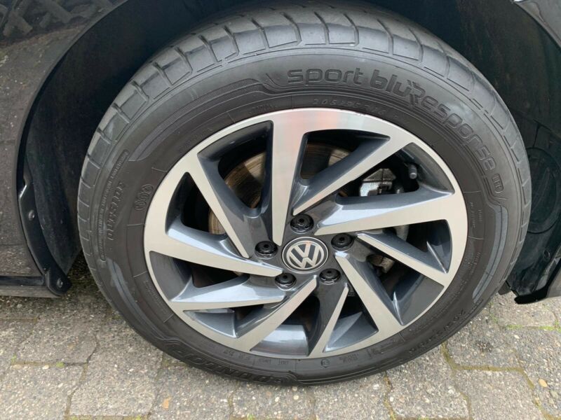 Volkswagen Golf • 2017 • 39,000 km 13