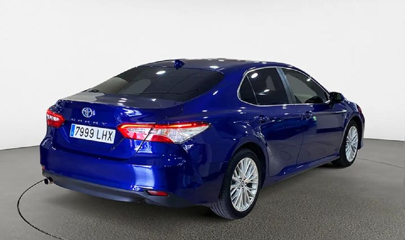 Toyota Camry • 2020 • 55,100 km 2