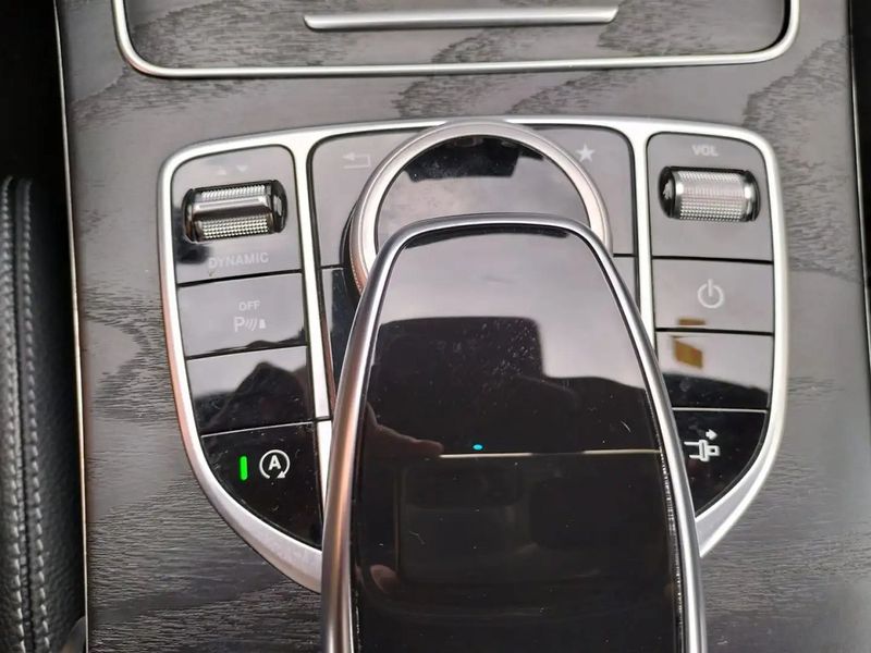 Mercedes-Benz C Sportcoupé • 2017 • 55,900 km 14