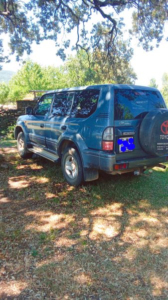 Toyota Land Cruiser • 2000 • 332,000 km 8