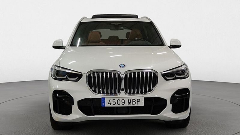 BMW X5 • 2022 • 14,035 km 8