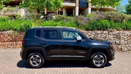 Jeep Renegade • 2015 • 99,000 km 2